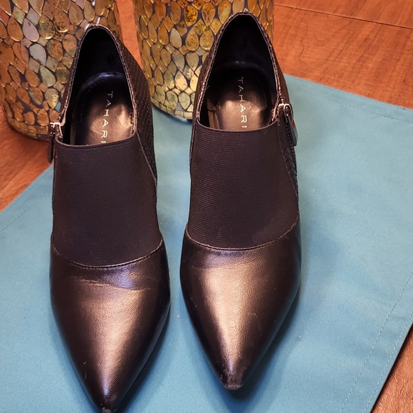 Barely Worn Leather and Suede Black Ankle Boots - Picture 4 of 6